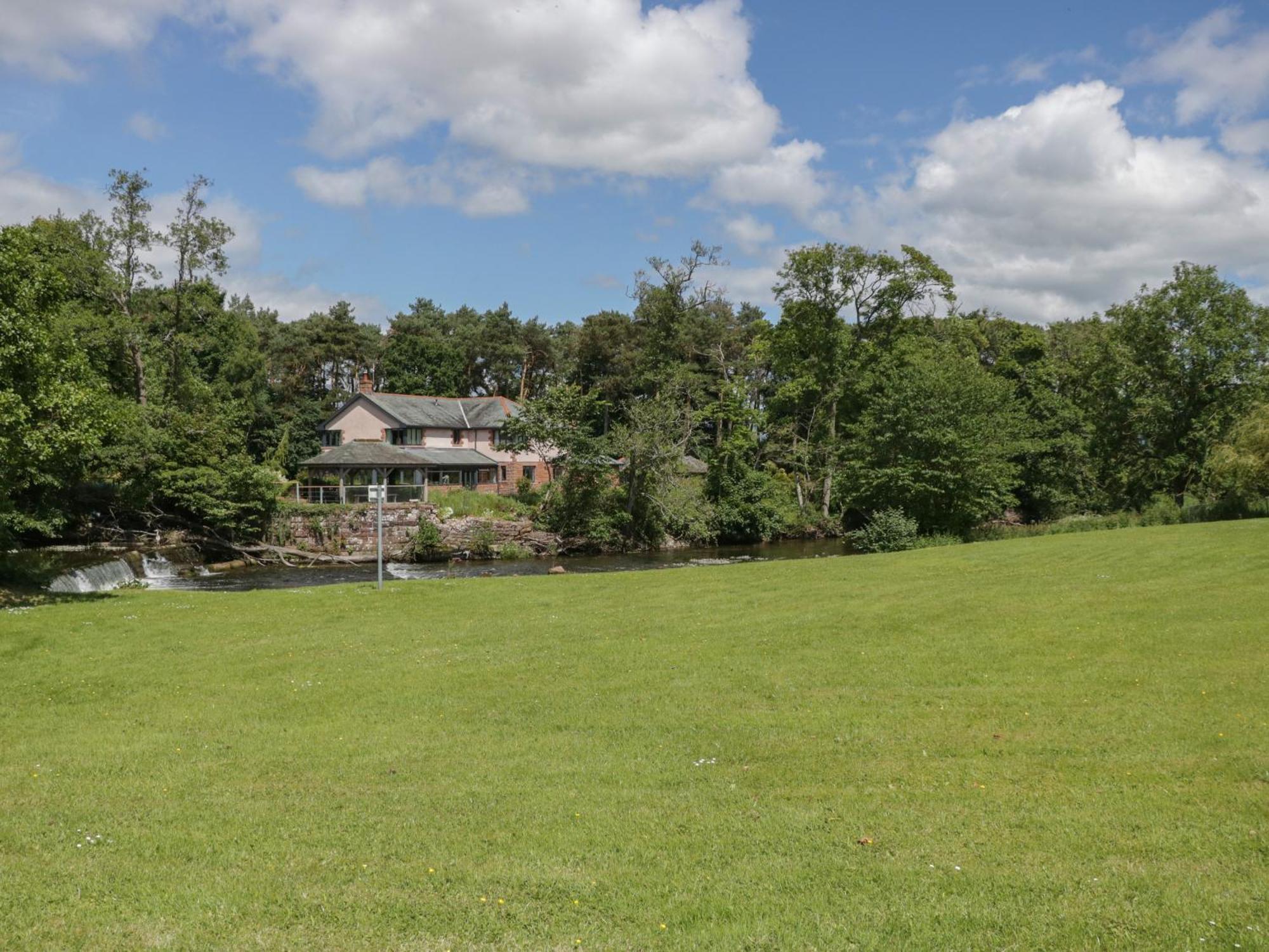 Villa 21 Eamont Park Penrith Exterior foto